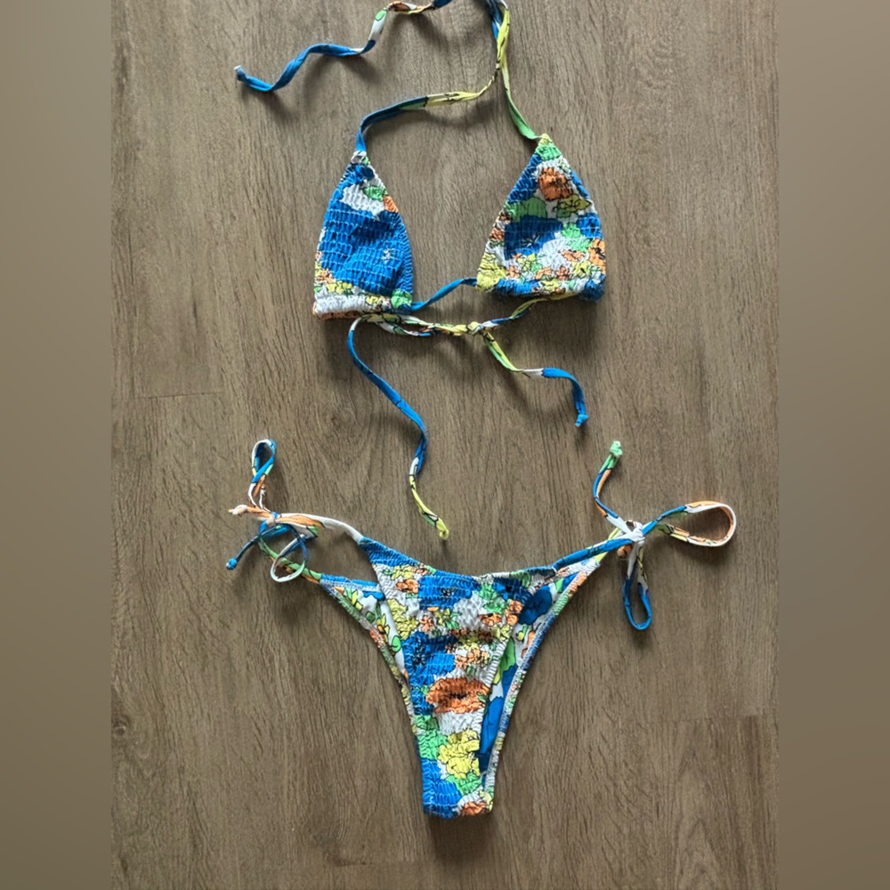 Bikini size M